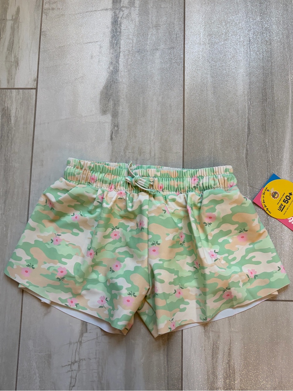 NWT RuffleButts Colorful Sage Camo Butterfly Active Athletic Shorts Girls 2T